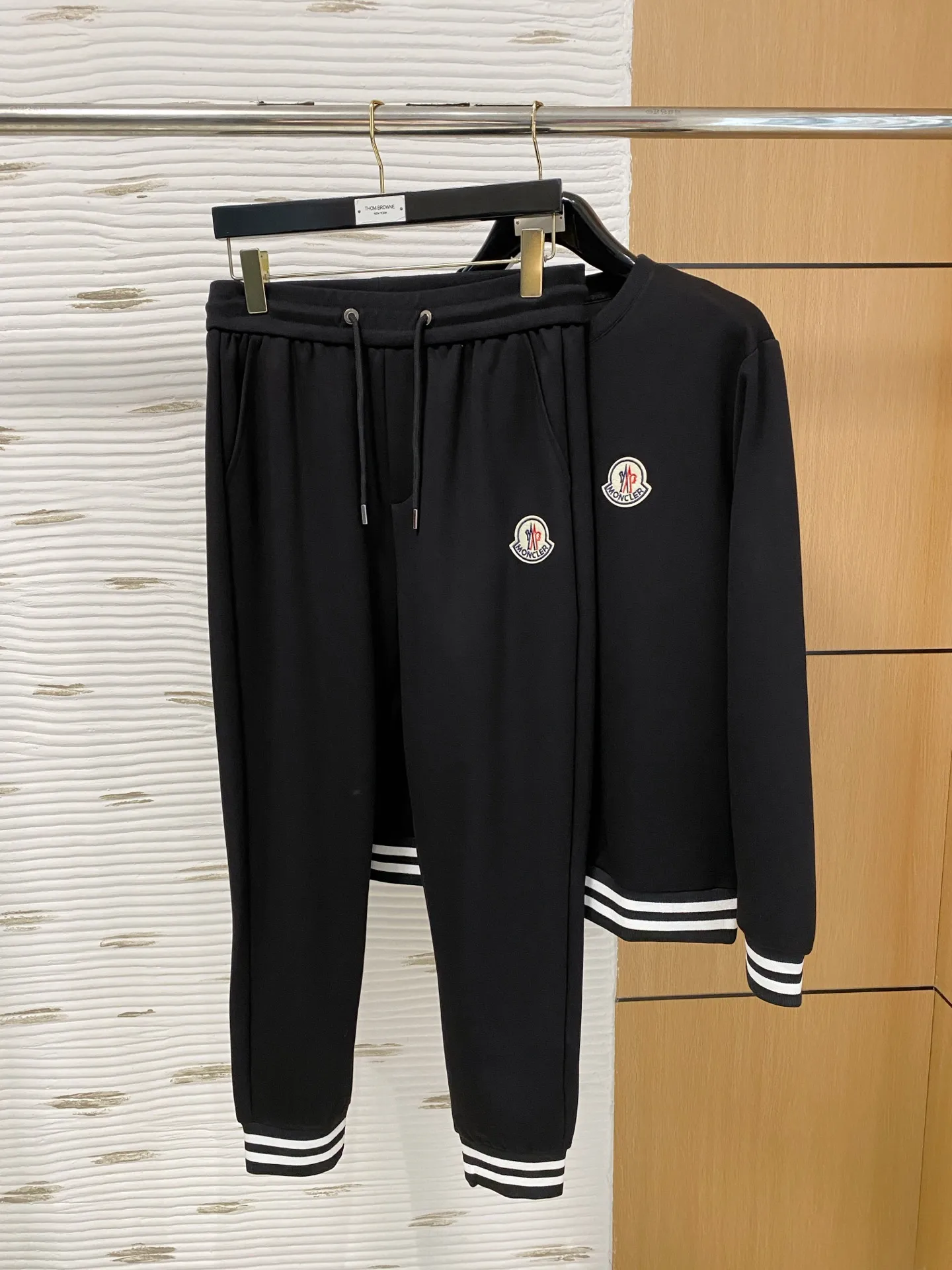 【Mo NCLER 】Hot Sale 2025 Hot Sale Original 🇭🇰 、 100%， ！ ！ Size：M-3XL（ 190 ）